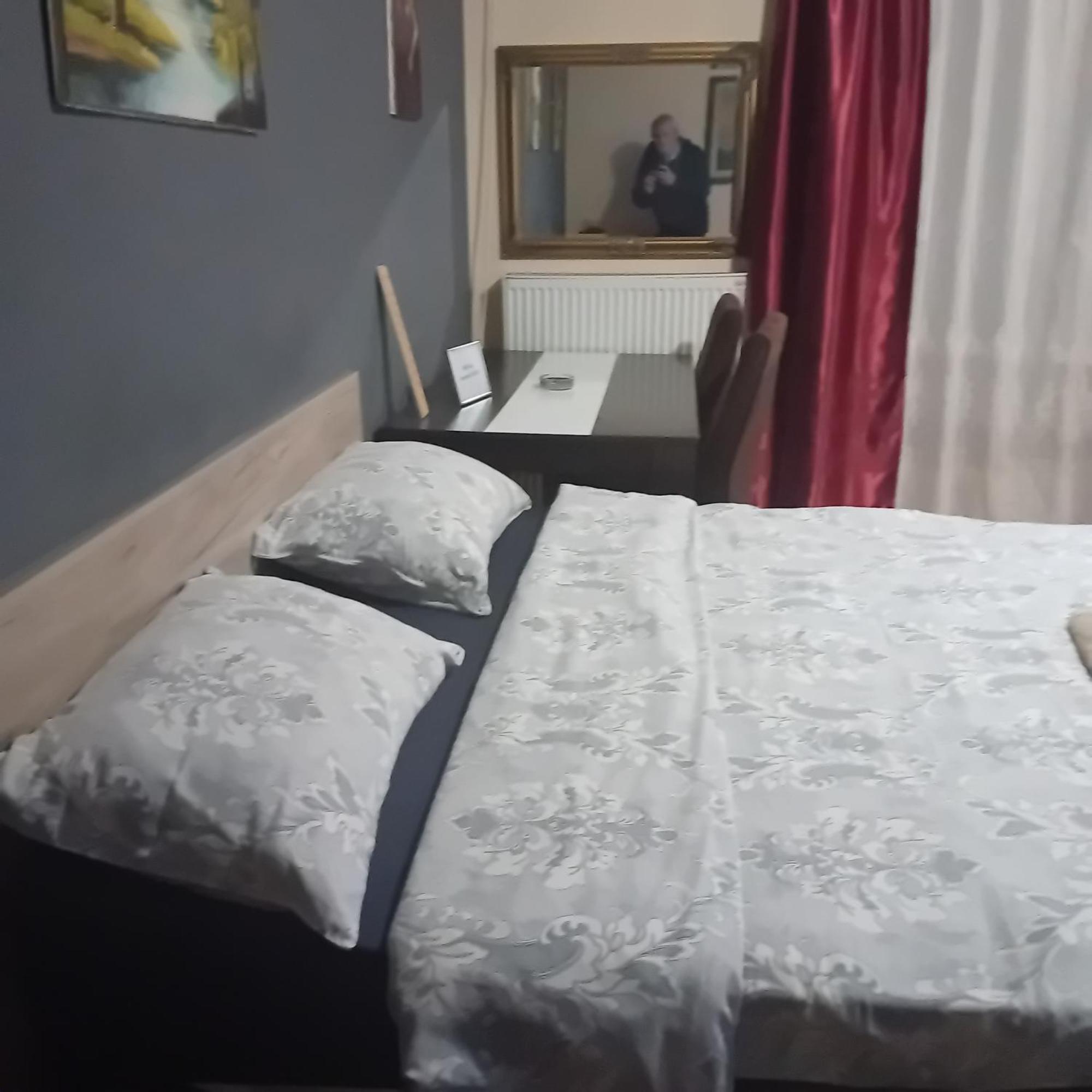 Apartment Viktor 2 Stan Na Dan Šabac Екстериор снимка